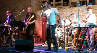 Hervé Roy à la guitare