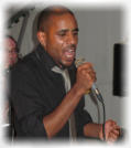 Loup Denis ELION - Comédien chanteur - A chanté quelques morceaux avec le groupe à de nombreuses reprises en 2008, 2009 et 2013